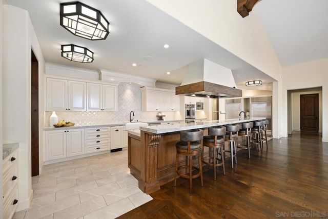 7029 Las Colinas, Rancho Santa Fe, CA 92067