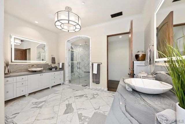 7029 Las Colinas, Rancho Santa Fe, CA 92067