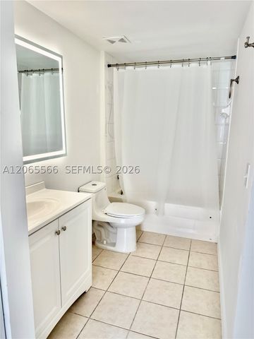 8010 N Nob Hill Rd 102, Tamarac, FL 33321