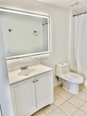 8010 N Nob Hill Rd 102, Tamarac, FL 33321