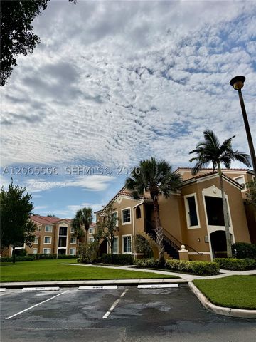 8010 N Nob Hill Rd 102, Tamarac, FL 33321