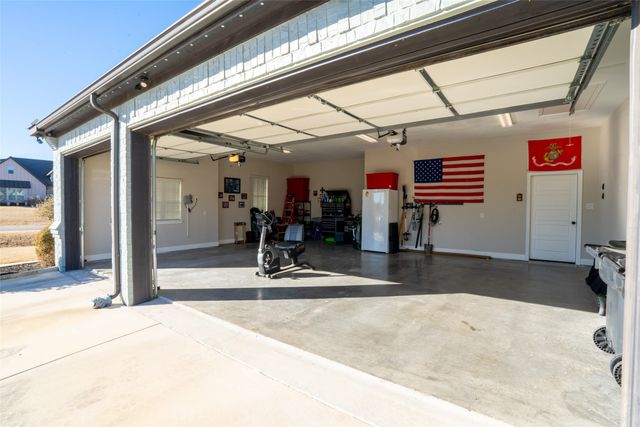 612 Bent Tree Lane, Weatherford, TX 76085