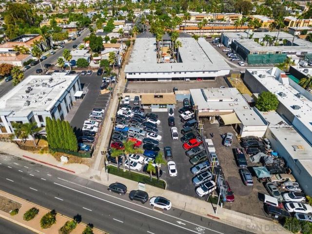 7480 El Cajon Blvd, La Mesa, CA 91942