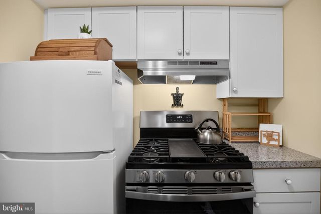 302 PAINTERS XING, Chadds Ford, PA 19317