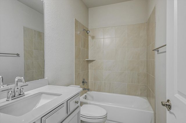 373 Victoria Peak LOOP, Dripping Springs, TX 78620