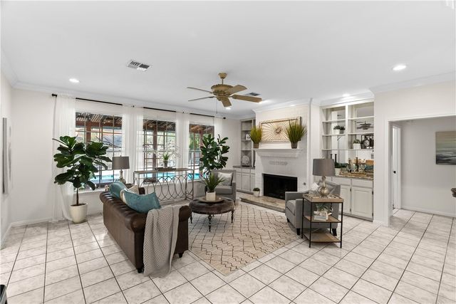 8002 Villefranche Dr, Corpus Christi, TX 78414