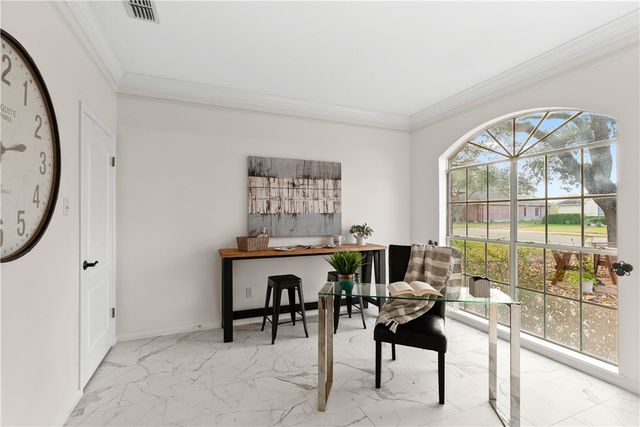 8002 Villefranche Dr, Corpus Christi, TX 78414