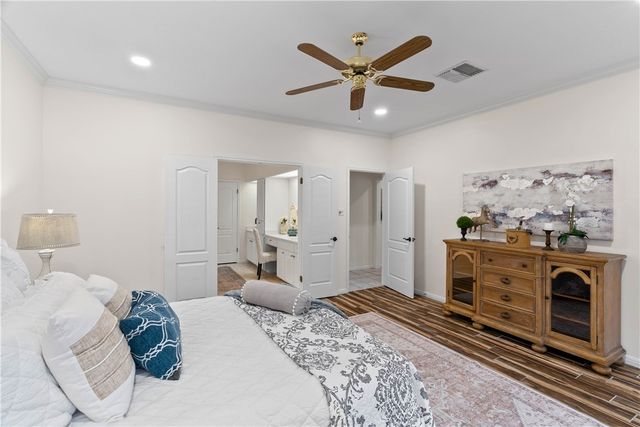 8002 Villefranche Dr, Corpus Christi, TX 78414