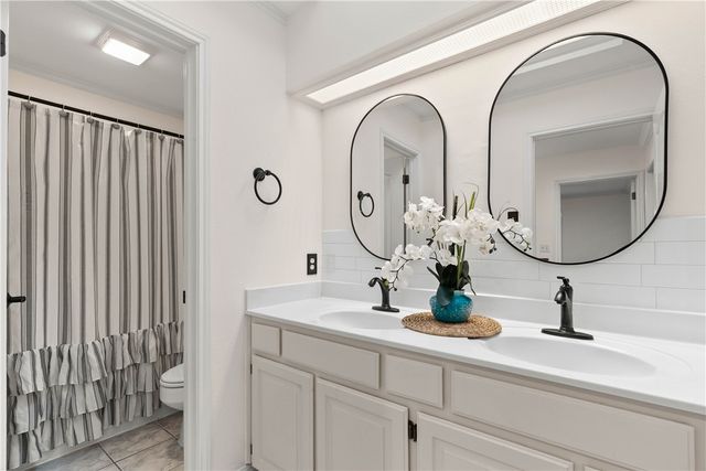 8002 Villefranche Dr, Corpus Christi, TX 78414