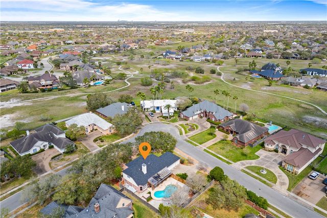 8002 Villefranche Dr, Corpus Christi, TX 78414