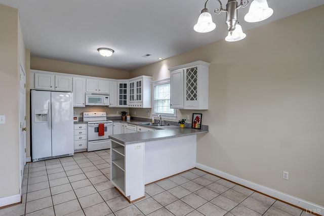 205 Wyndhurst Drive, Lynchburg, VA 24502