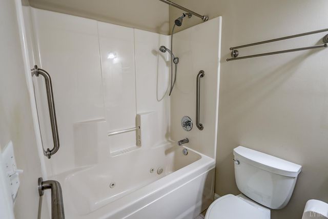 205 Wyndhurst Drive, Lynchburg, VA 24502