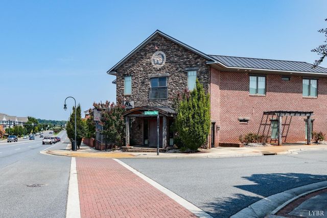 205 Wyndhurst Drive, Lynchburg, VA 24502