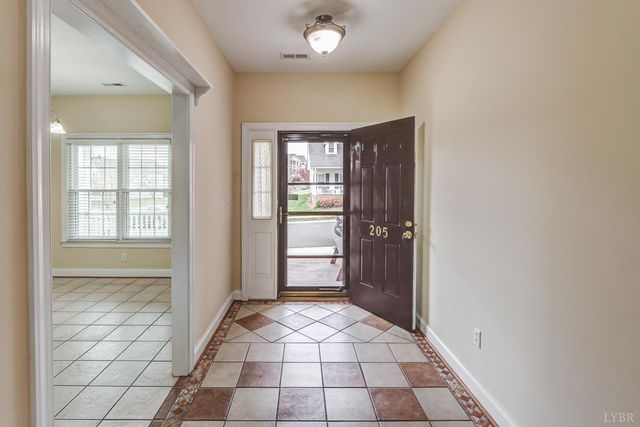 205 Wyndhurst Drive, Lynchburg, VA 24502