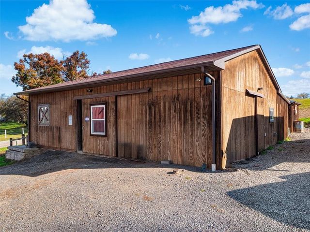 281 Bear Creek Rd, Buffalo Twp - But, PA 16055