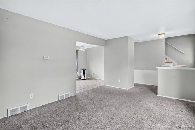 5240 Oakview Drive, Swartz Creek, MI 48473