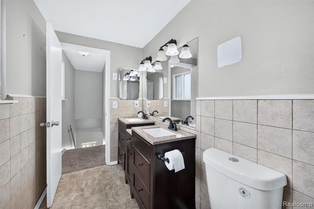 5240 Oakview Drive, Swartz Creek, MI 48473