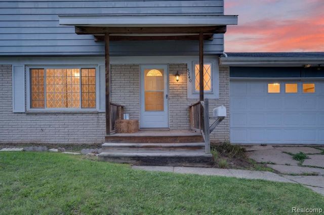 5240 Oakview Drive, Swartz Creek, MI 48473