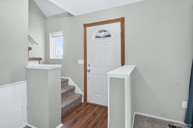 5240 Oakview Drive, Swartz Creek, MI 48473