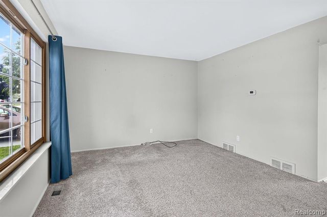 5240 Oakview Drive, Swartz Creek, MI 48473