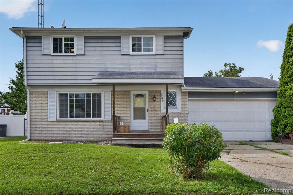5240 Oakview Drive, Swartz Creek, MI 48473