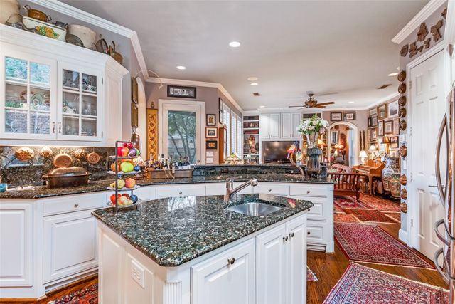 7303 Hill Forest Drive, Dallas, TX 75220