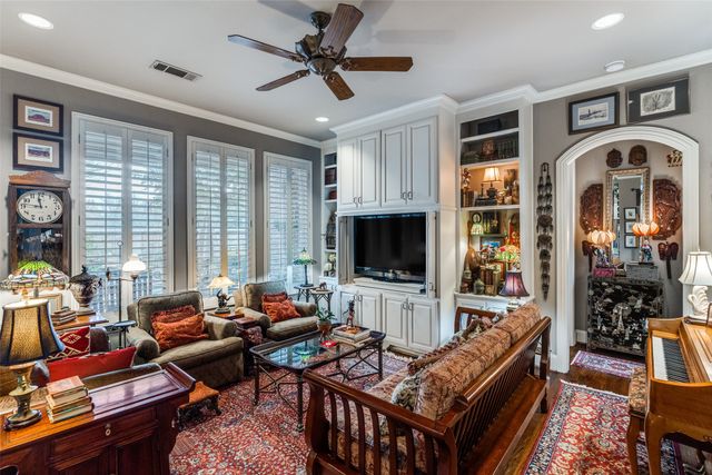 7303 Hill Forest Drive, Dallas, TX 75220