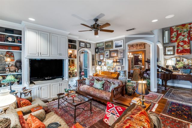 7303 Hill Forest Drive, Dallas, TX 75220