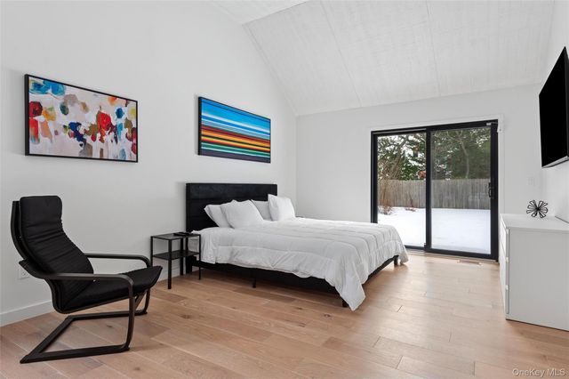 10 Hampton Street, Westhampton Beach, NY 11978