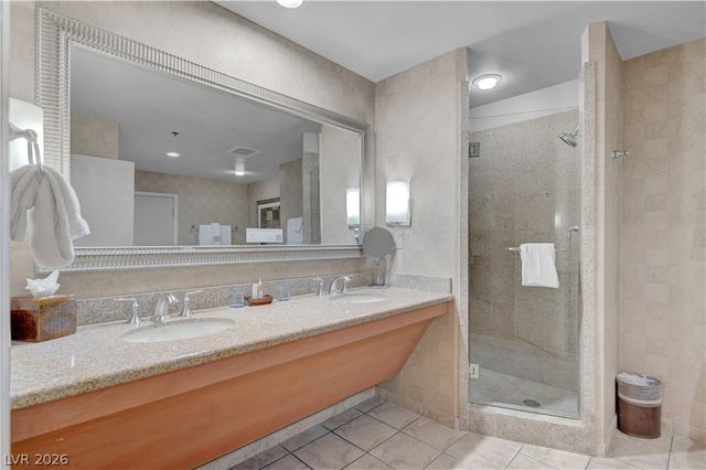 211 East Flamingo Road 1211, Las Vegas, NV 89169