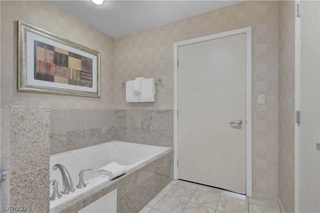 211 East Flamingo Road 1211, Las Vegas, NV 89169