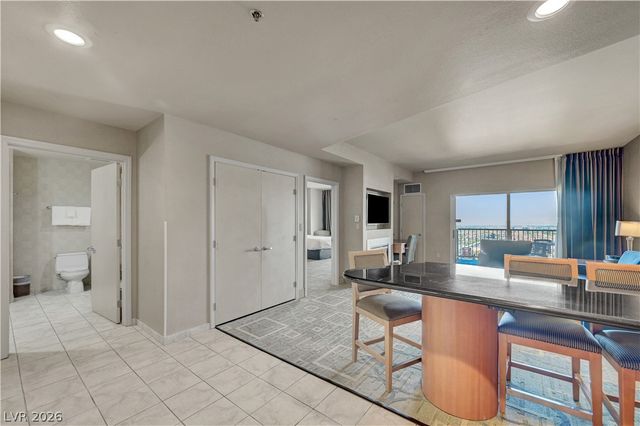 211 East Flamingo Road 1211, Las Vegas, NV 89169