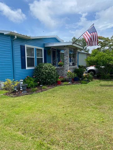 120 Queens Rd., Little River, SC 29566