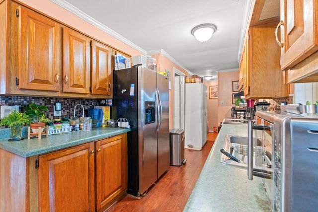 120 Queens Rd., Little River, SC 29566