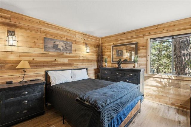 465 Wabash Lane, Sugarloaf, CA 92386