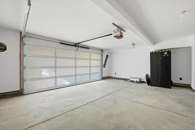 465 Wabash Lane, Sugarloaf, CA 92386