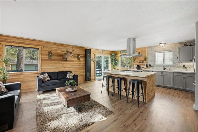 465 Wabash Lane, Sugarloaf, CA 92386