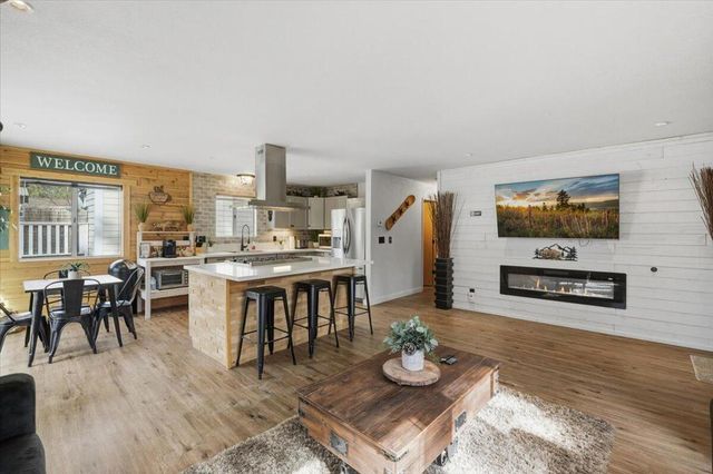 465 Wabash Lane, Sugarloaf, CA 92386