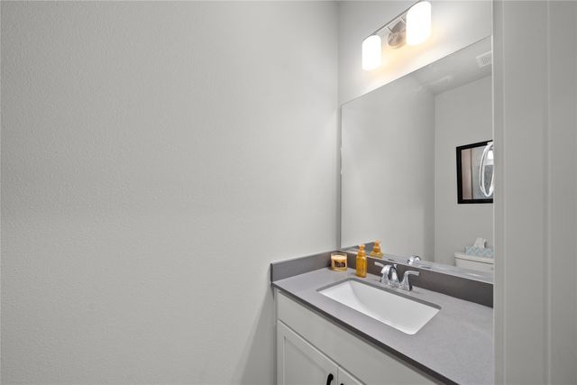 54 Keeneland Court, Pleasant Hill, IA 50327