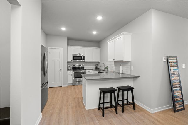 54 Keeneland Court, Pleasant Hill, IA 50327