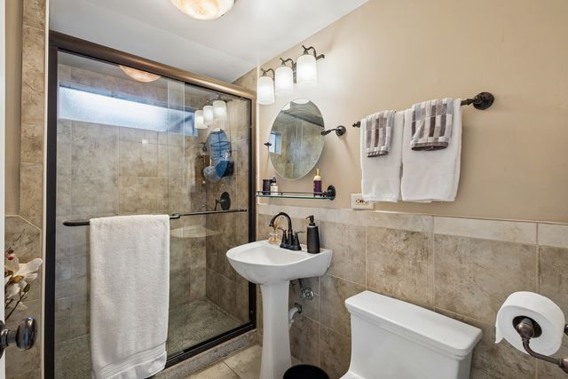 541 E 166th Place, South Holland, IL 60473