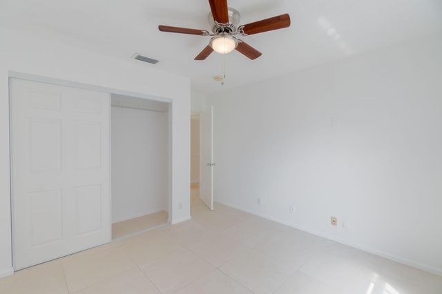 1070 Sweet Briar Place, Wellington, FL 33414