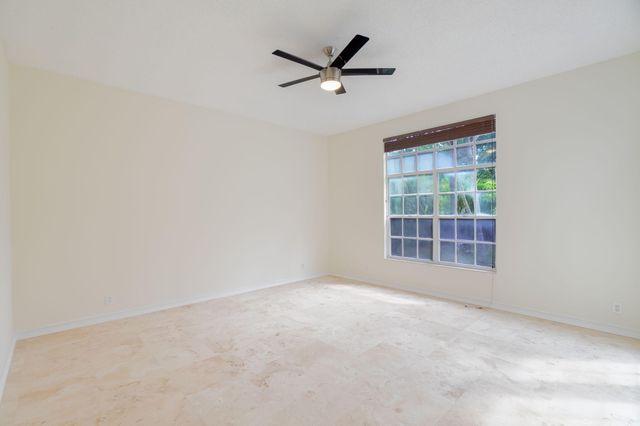 1070 Sweet Briar Place, Wellington, FL 33414