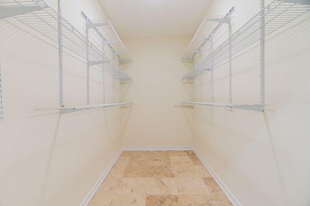 1070 Sweet Briar Place, Wellington, FL 33414