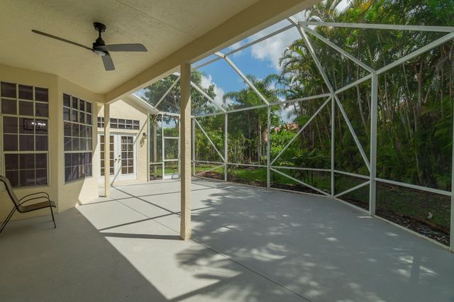 1070 Sweet Briar Place, Wellington, FL 33414