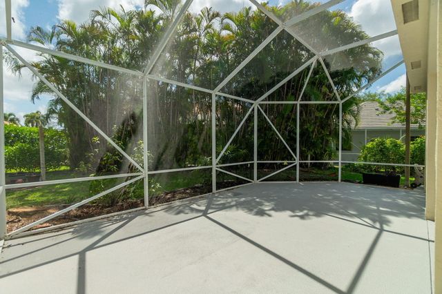1070 Sweet Briar Place, Wellington, FL 33414