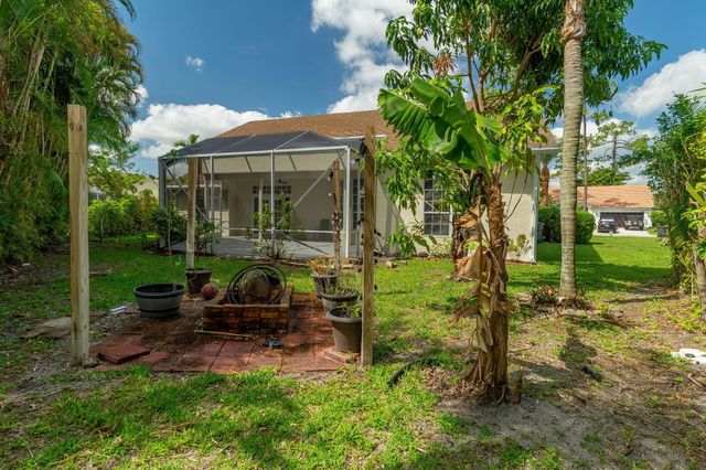 1070 Sweet Briar Place, Wellington, FL 33414