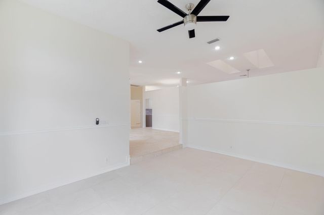 1070 Sweet Briar Place, Wellington, FL 33414