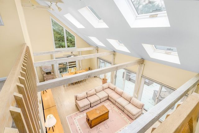 303 Turtleback Rd, Barnstable, MA 02648