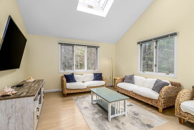 303 Turtleback Rd, Barnstable, MA 02648